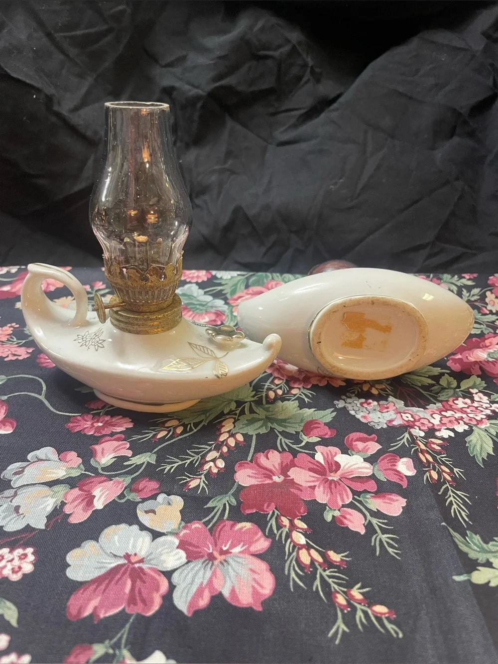 Vintage Mini Aladdin Style White and Gold Decorative Oil Lamp Pair
